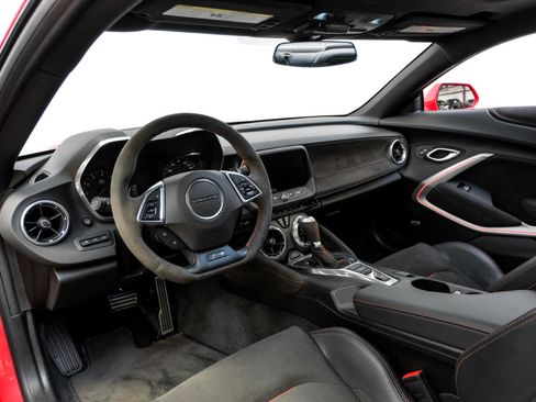 Used 2017 Chevrolet Camaro ZL1 image 3