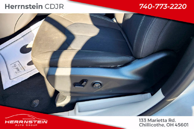 Used 2024 Chrysler Voyager LX FWD image 16