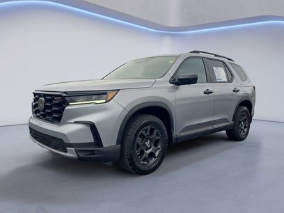 Certified 2025 Honda Pilot TrailSport