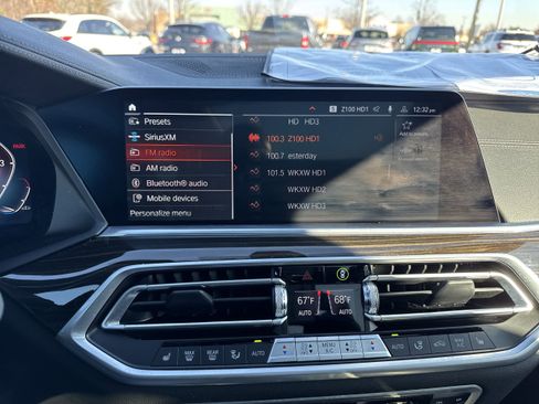 Used 2023 BMW X5 xDrive40i w/ Premium Package image 13