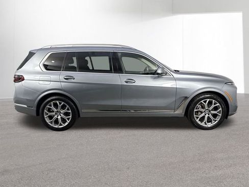 Used 2025 BMW X7 xDrive40i w/ Premium Package AWD/4WD image 38