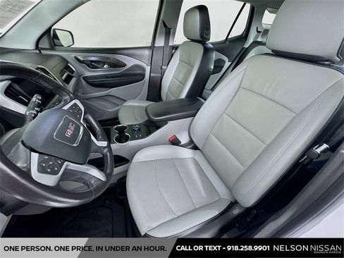 Used 2022 GMC Terrain SLT w/ LPO, Floor Liner Package image 20