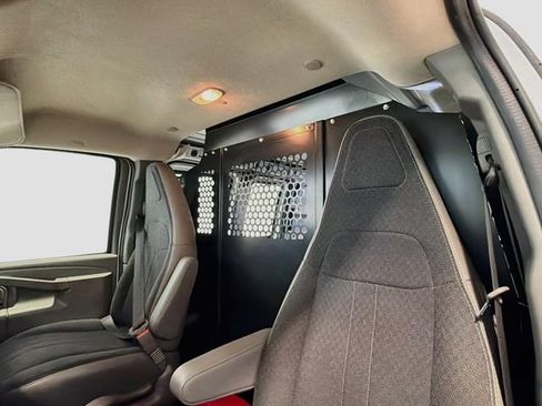 Used 2025 GMC Savana 2500 w/ Driver Convenience Package RWD image 16