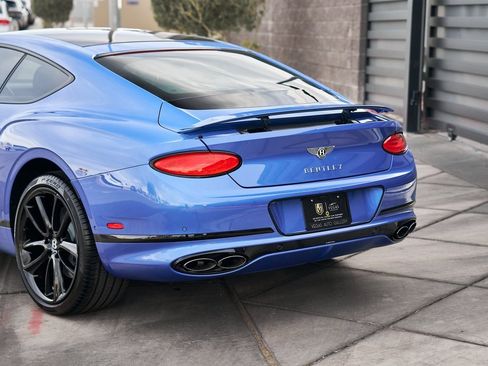 Used 2023 Bentley Continental GT Azure image 11
