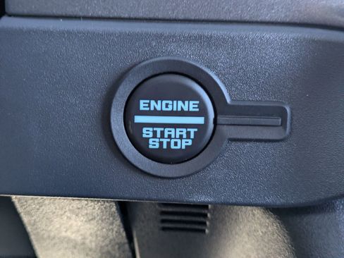 New 2025 Ford Bronco Badlands image 23