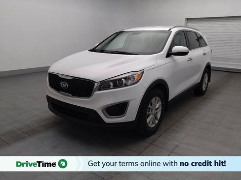 Used 2018 Kia Sorento FWD image 1