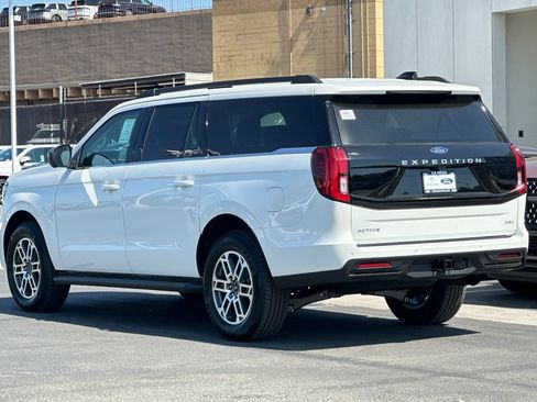 New 2026 Ford Expedition Max Active RWD image 5