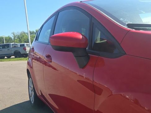 Used 2012 Ford Fiesta SE FWD image 6