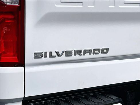 Used 2021 Chevrolet Silverado 1500 RST w/ Convenience Package II AWD/4WD image 10