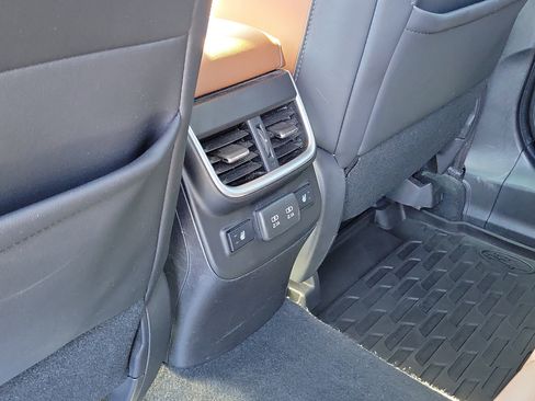 Used 2020 Subaru Outback Touring XT image 15