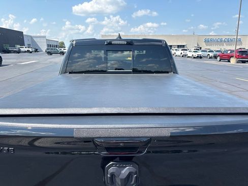 Used 2024 RAM 1500 Limited AWD/4WD image 14