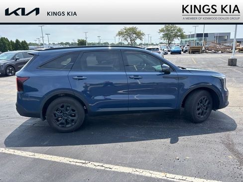 Used 2024 Kia Sorento S w/ Panoramic Sunroof Package FWD image 8