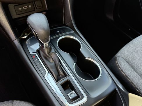 Used 2024 Chevrolet Equinox LT FWD image 20