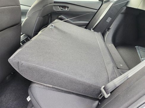 Used 2025 Honda Accord LX image 20