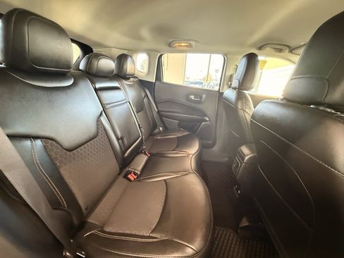 Used 2019 Jeep Compass Latitude w/ Cold Weather Group image 16