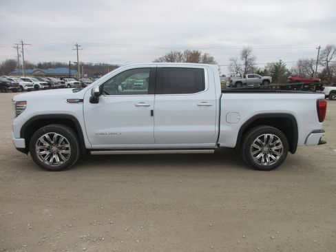 New 2026 GMC Sierra 1500 Denali image 10