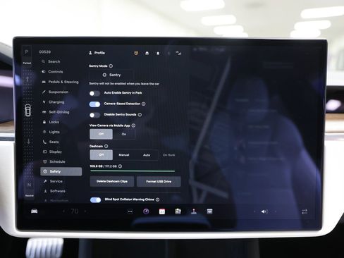 Used 2022 Tesla Model S Standard Range AWD/4WD image 64