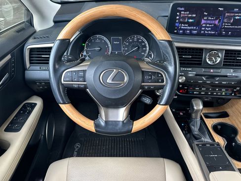 Used 2022 Lexus RX 350L FWD w/ Premium Package image 10