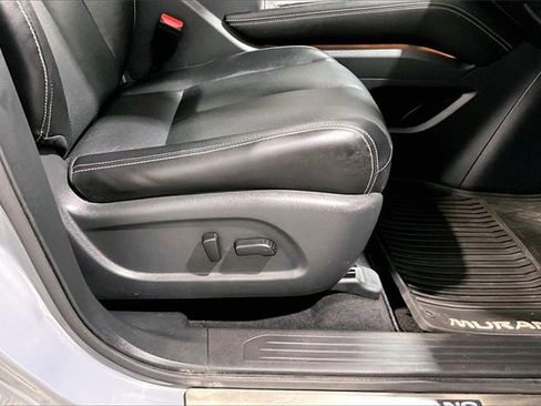 Used 2023 Nissan Murano SL image 40