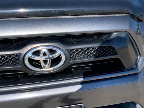 Used 2013 Toyota Tacoma 4x4 Double Cab w/ TRD Sport Pkg image 29