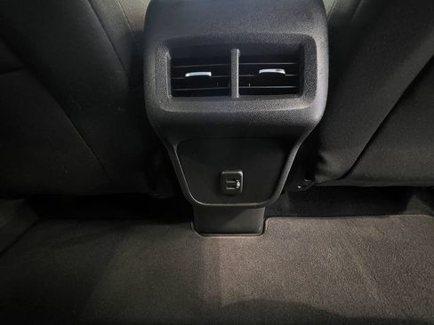 Used 2021 Chevrolet Equinox LT AWD/4WD image 46