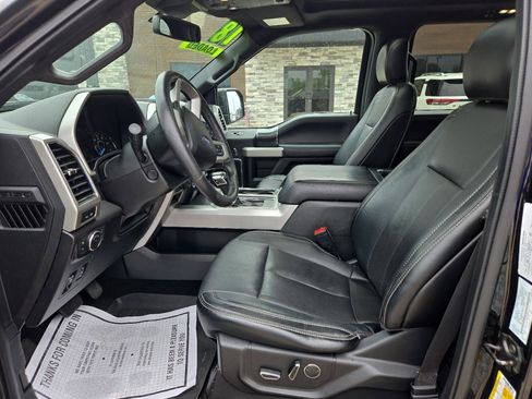 Used 2018 Ford F150 Lariat w/ Equipment Group 502A Luxury AWD/4WD image 8