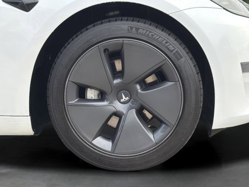 Used 2023 Tesla Model 3 Standard Range RWD image 10