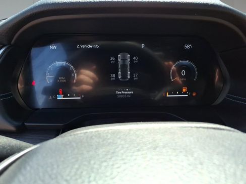 Used 2023 Jeep Grand Cherokee Limited AWD/4WD image 18