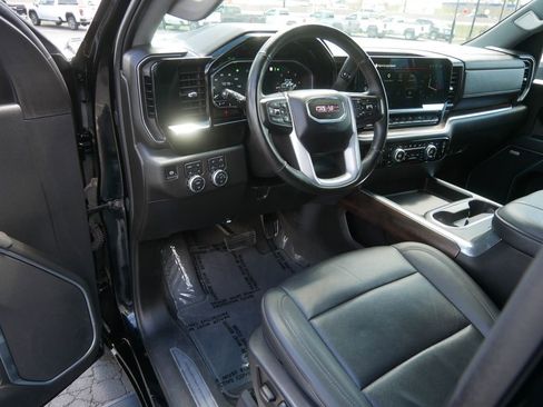 Certified 2025 GMC Sierra 2500 SLT w/ SLT Convenience Package AWD/4WD image 16