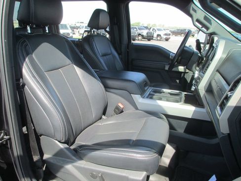 Used 2022 Ford F250 Lariat w/ Lariat Ultimate Package AWD/4WD image 24