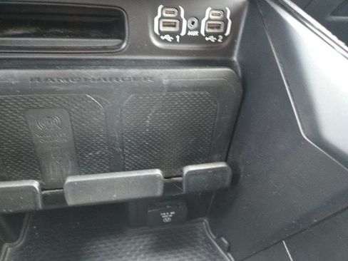 Used 2022 RAM 1500 Limited image 12