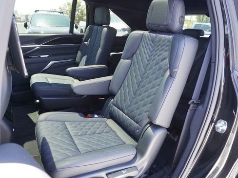 New 2025 Cadillac Escalade IQ Luxury 1 w/ Smart Trailering package image 8