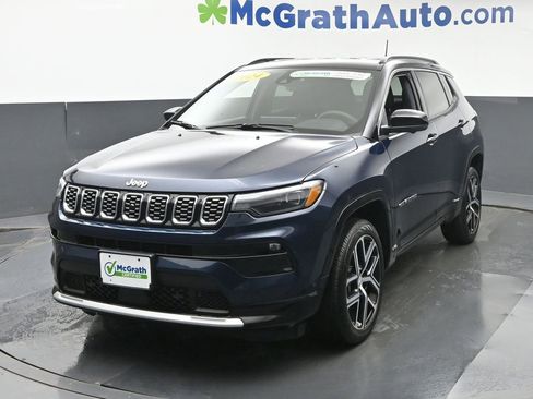 Used 2024 Jeep Compass Limited w/ Elite Group AWD/4WD image 17