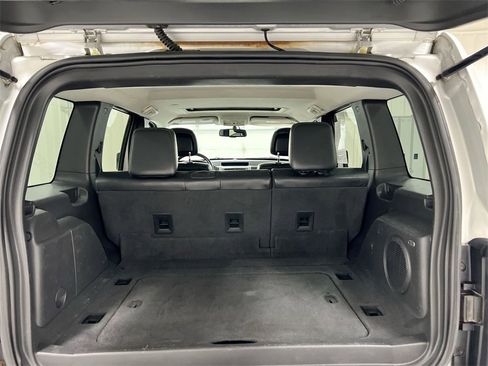 Used 2010 Jeep Liberty Limited image 23