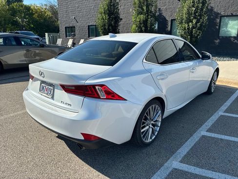 Used 2015 Lexus IS 250 RWD image 6