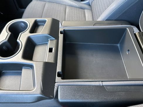 Used 2024 Chevrolet Silverado 2500 LT image 30