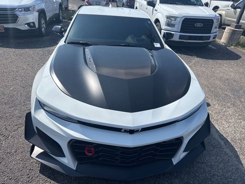 Used 2018 Chevrolet Camaro ZL1 RWD image 2