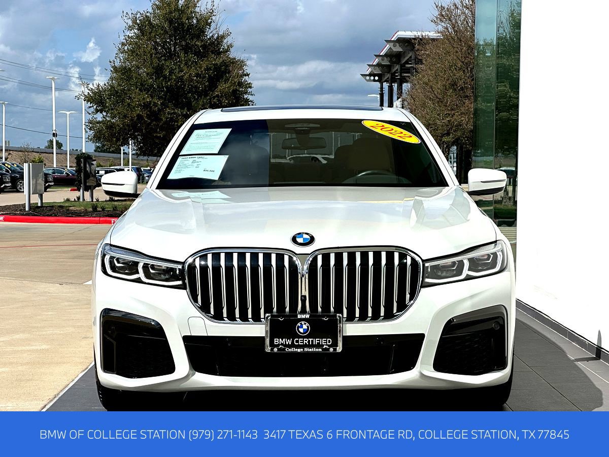 Certified 2022 BMW 740i w/ M Sport Package RWD image 4