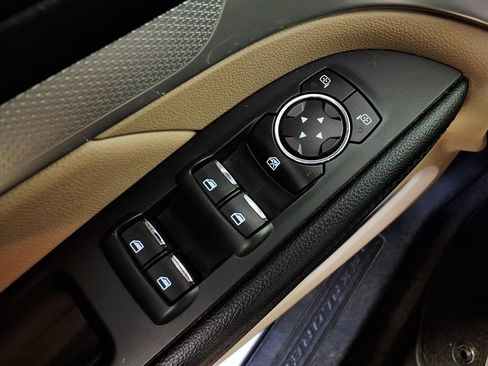 Used 2017 Ford Explorer XLT w/ Equipment Group 201A image 25