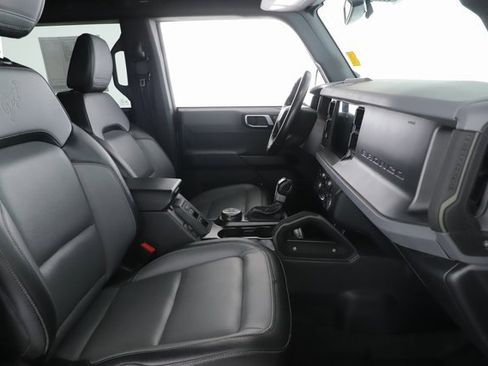 Used 2024 Ford Bronco Everglades image 30