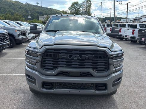 Used 2026 RAM 2500 Big Horn AWD/4WD image 5