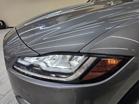 Used 2018 Jaguar F-PACE Prestige AWD/4WD image 10