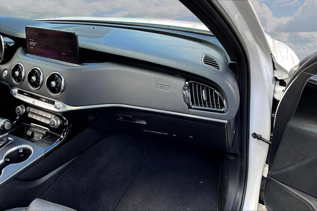 Used 2023 Kia Stinger GT-Line w/ Sun & Sound Package AWD/4WD image 26