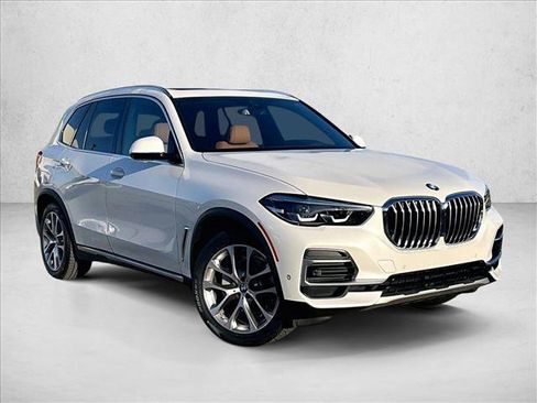 Used 2023 BMW X5 xDrive40i w/ Premium Package image 12