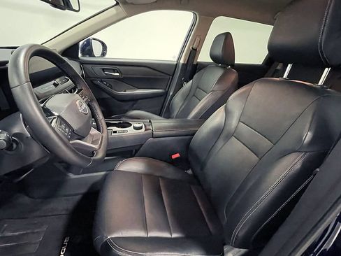 Used 2026 Nissan Rogue SL AWD/4WD image 3