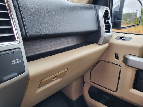 Used 2016 Ford F150 Lariat w/ Equipment Group 502A Luxury image 35