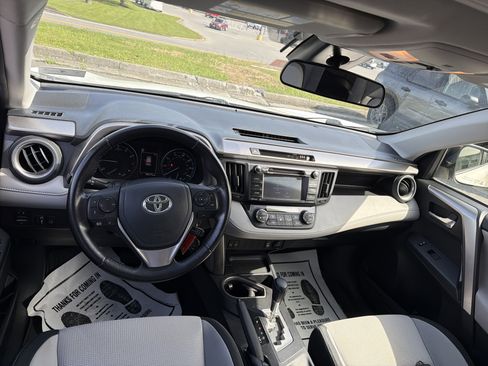 Used 2017 Toyota RAV4 XLE w/ All Weather Liner Package AWD/4WD image 15