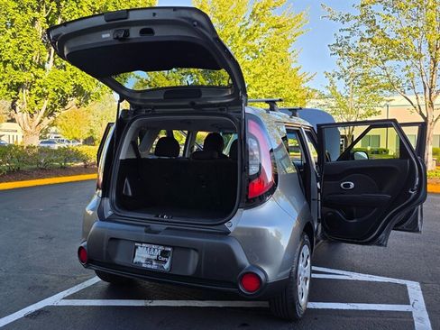 Used 2015 Kia Soul image 28