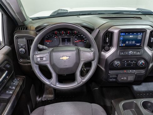 Used 2022 Chevrolet Silverado 2500 Custom w/ Gooseneck/5TH Wheel Package RWD image 13