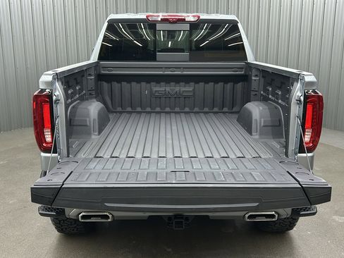Used 2025 GMC Sierra 1500 Denali Ultimate image 18